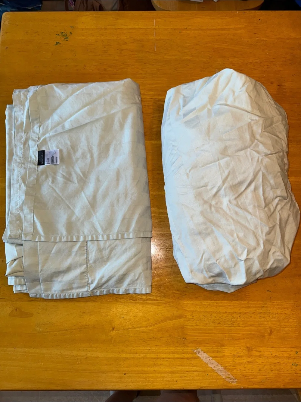 Charter Club 100% cotton Twin sheets. 1 deep pocket fitted and 1 flat sheet.